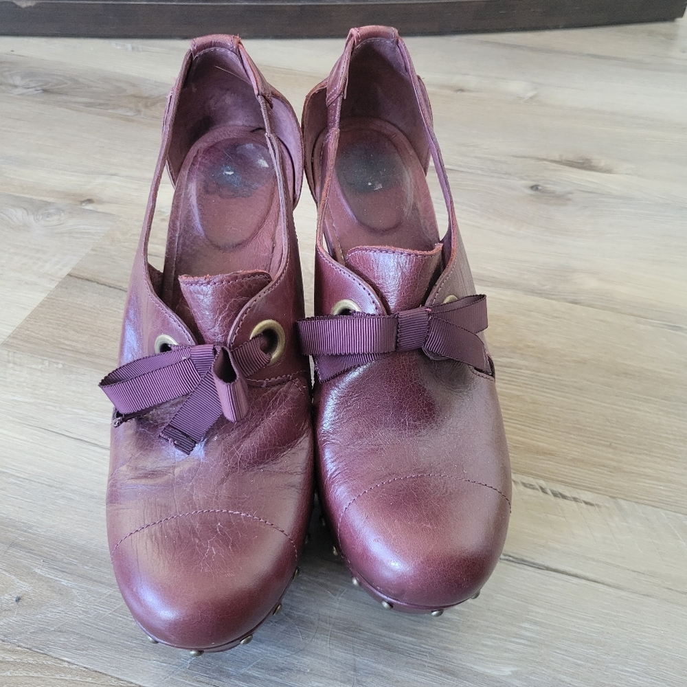 Ugg Celestina Rum Raisin color Size 8